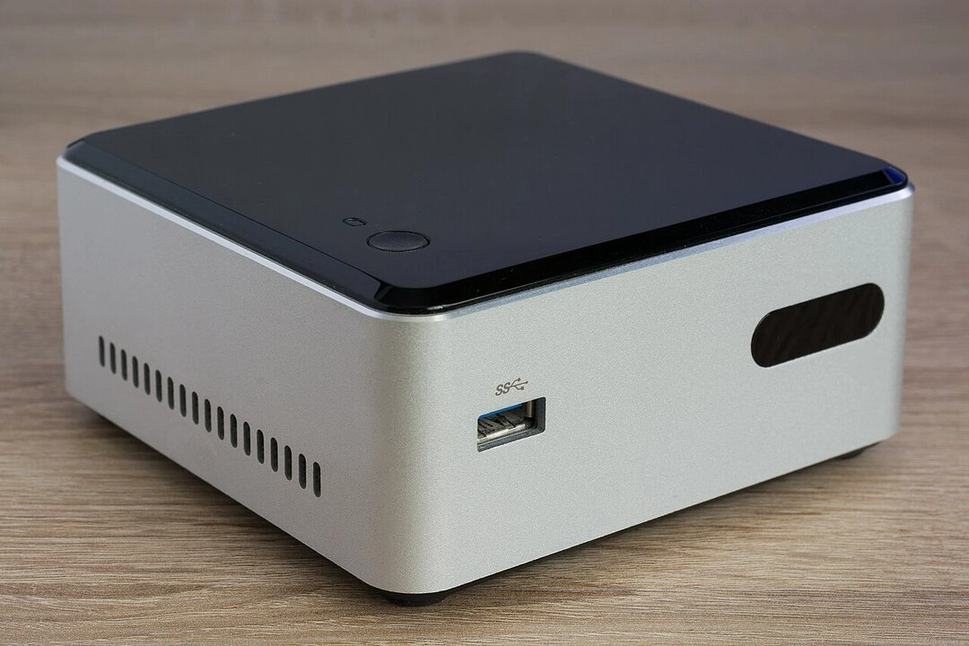 Intel NUC DN2820FYKH mini PC